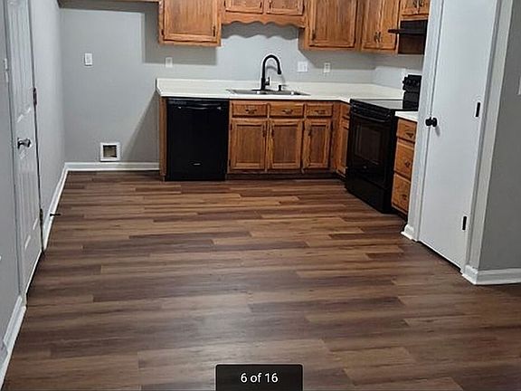 3rd image of 2446 Durham Dr