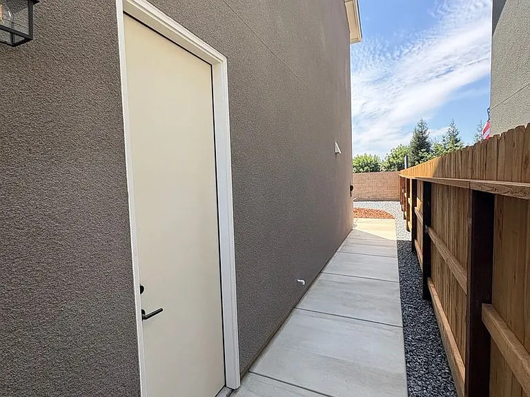 4005 W Babcock Ave — Photo 51