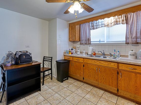 3rd image of 6134 W 79th St Unit G
