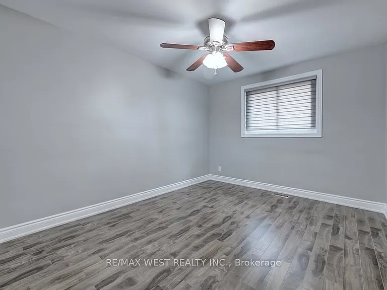 16 Hasbrooke Dr #MAIN LVL — Photo 11