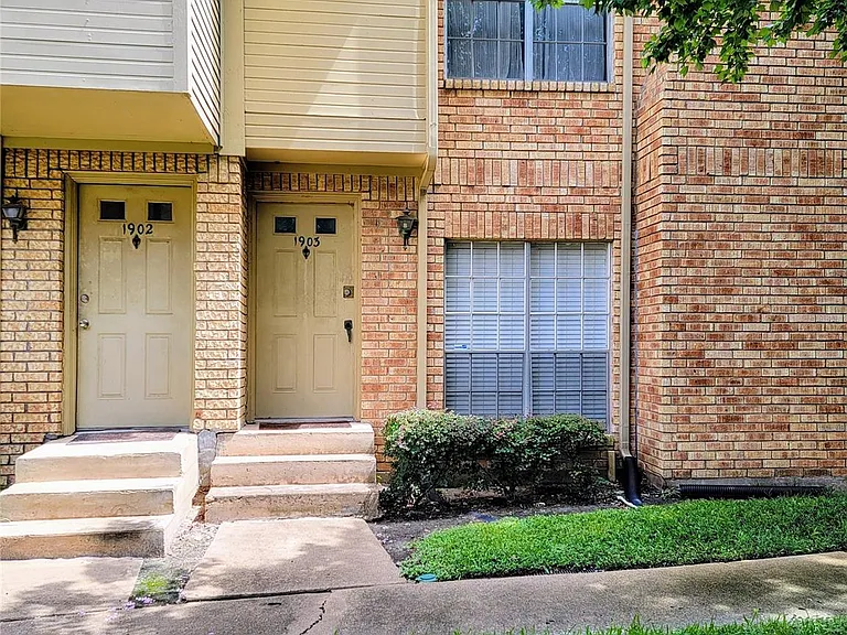 1515 Sandy Springs Rd #1903 — Photo 2