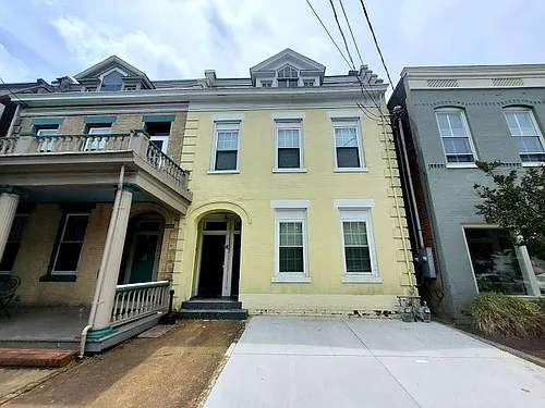 2307 W Main St Photo 1