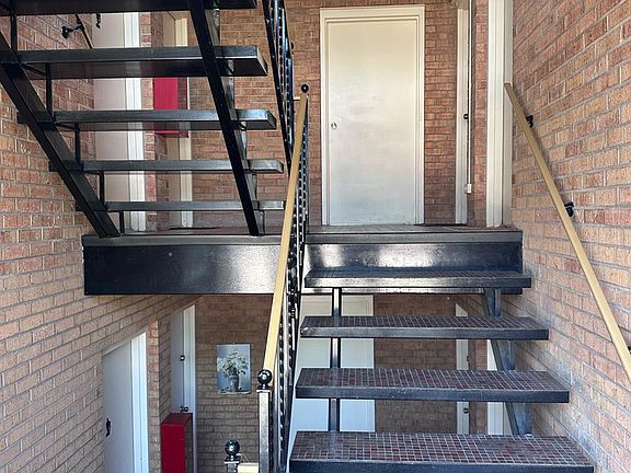 3rd image of 6611 Hearne Rd APT 101