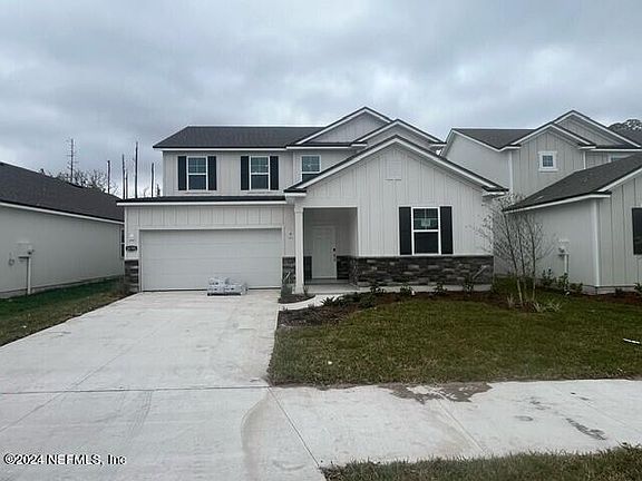 3rd image of 14704 MACADAMIA Lane #26