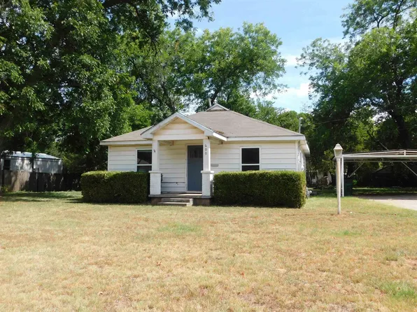 600 Glendale St, Burkburnett, TX 76354