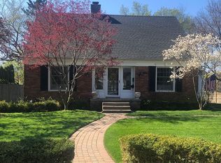 1116 Buckingham Ave, Birmingham, MI 48009