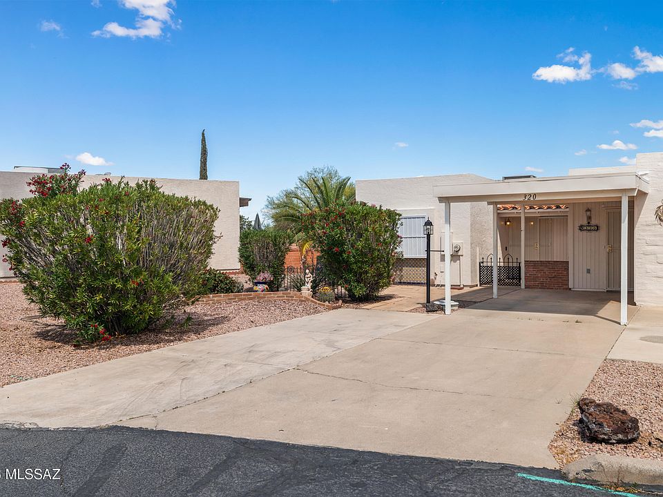 1st image of 320 N Calle Del Lago