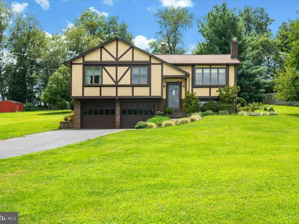 10225 Allview Dr, Frederick, MD 21701