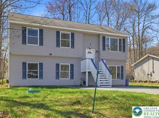 9407 Juniper Dr, Tobyhanna, PA 18466