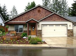 965 Wilson Ave, Cottage Grove, OR 97424
