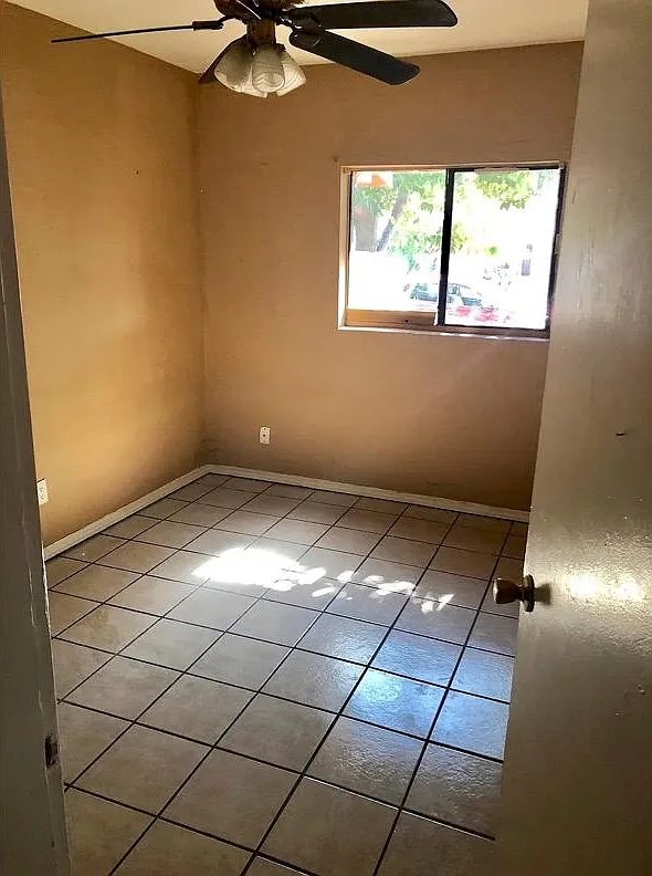 4 bed, 2200 sqft, $1,600 — Photo 2