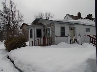 917 3rd Ave NE, Chisholm, MN 55719