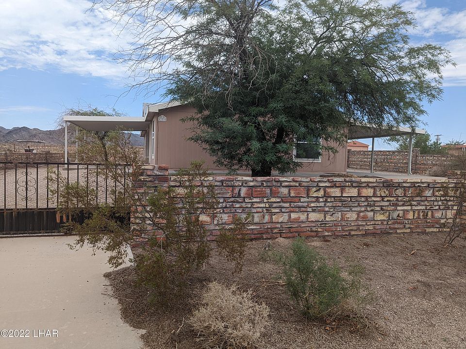 1st image of 49594 Emerald Ave