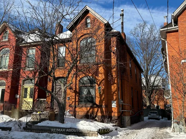 100 Grant Ave, Hamilton, ON L8N 2X7