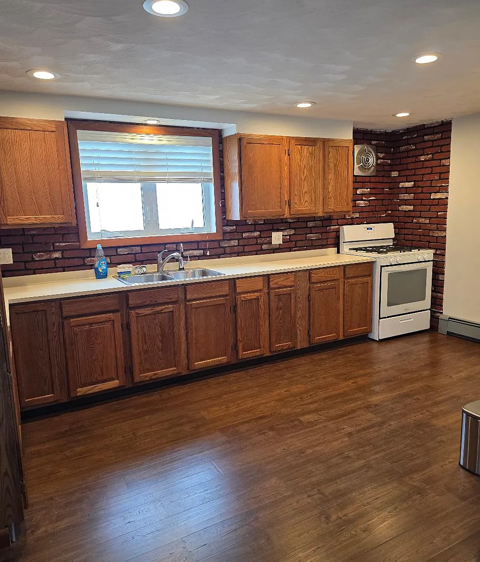 1 bed, 1300 sqft, $1,850 — Photo 1