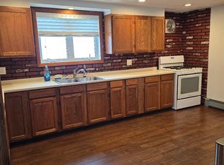 213 Dwelly St #1-M, Fall River, MA 02724