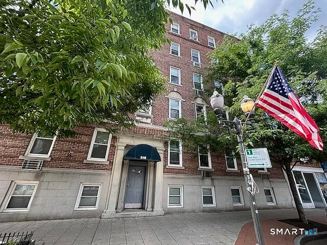 218 Bedford St #3A — Photo 1
