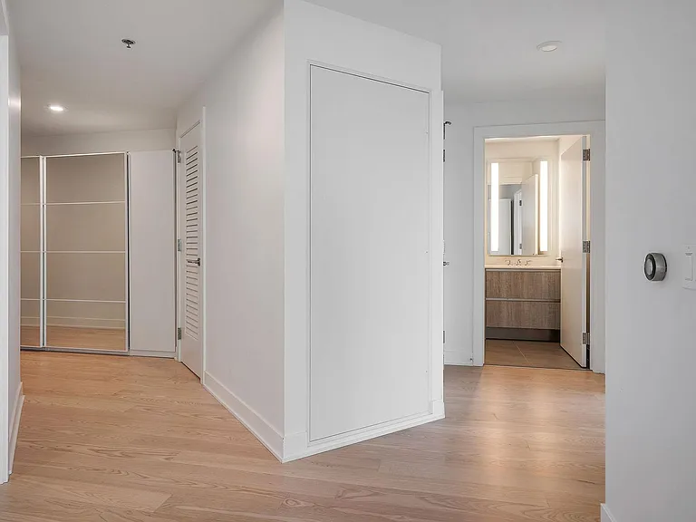 201 Folsom St #22A — Photo 5
