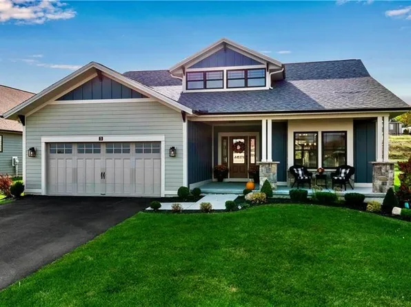 3 Millstone Dr, East Aurora, NY 14052