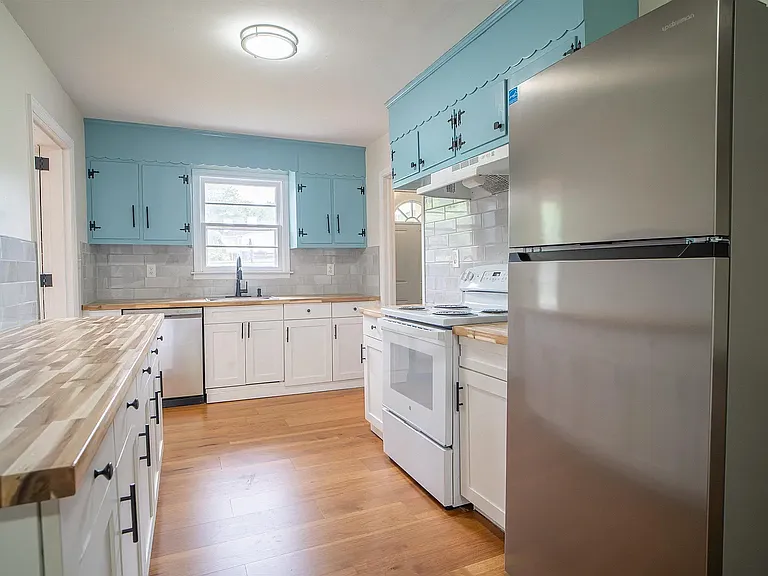 1159 Wesleyan Dr — Photo 9