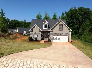 105 Shadow Creek Dr, Griffin, GA 30224