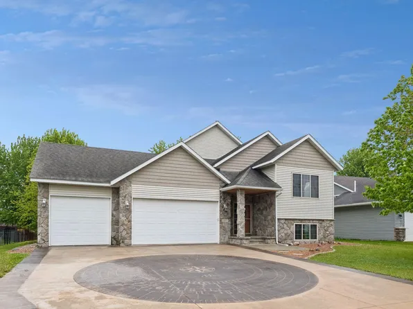 937 S Cedar St, Belle Plaine, MN 56011