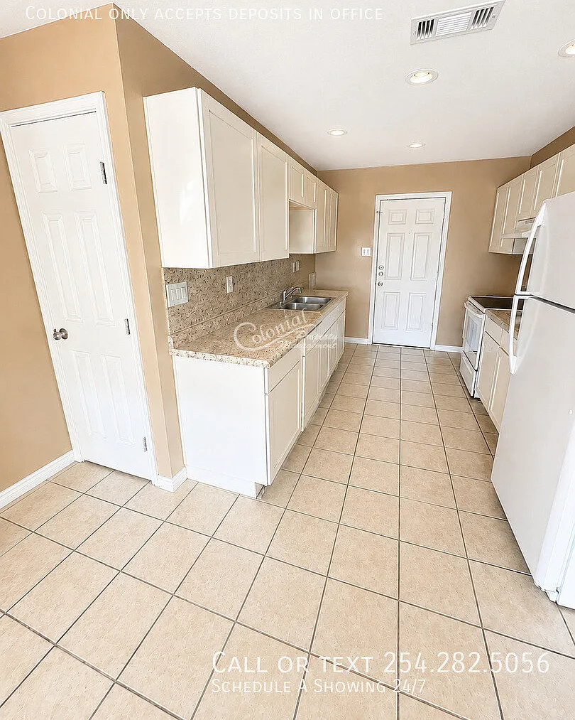 2 bed, 1.0 bath, 768 sqft, $825 — Photo 3
