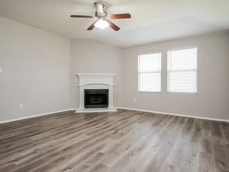 1625 Grassy View Dr — Photo 6