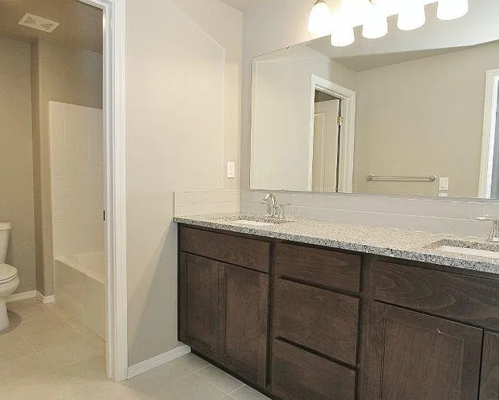 33 N Mingus Ave — Photo 23