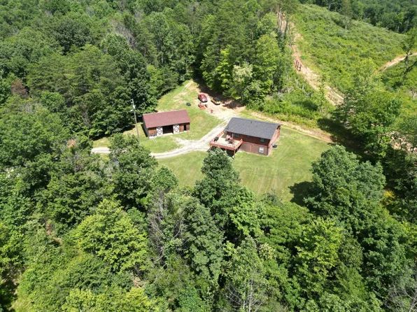 501 Grannies Crk, Newton, WV 25266