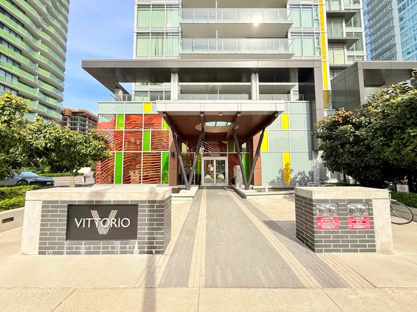 6700 Dunblane Ave #2608, Burnaby, BC V5H 0J3