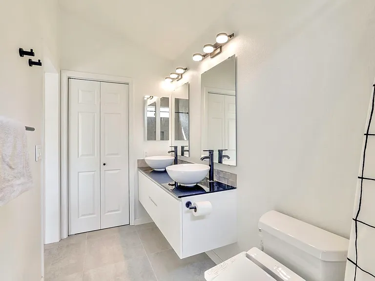 1654 Wyndham Dr — Photo 19