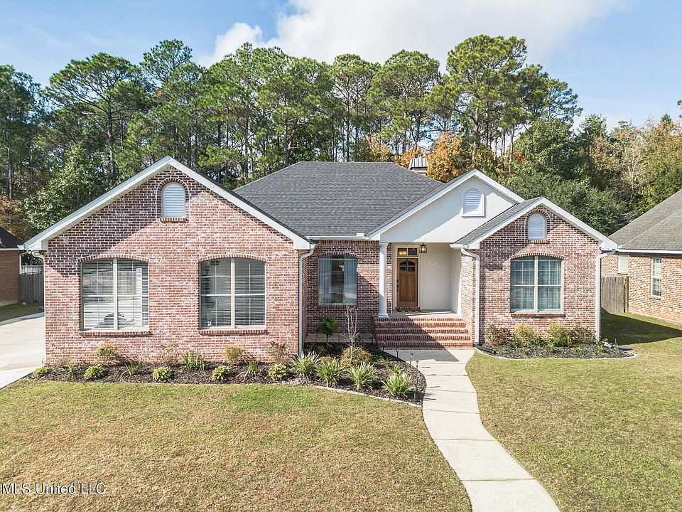1st image of 706 Old Savannah Dr