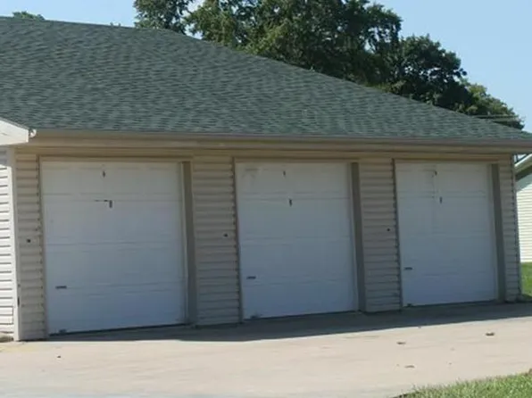 800 State St, Guthrie Center, IA