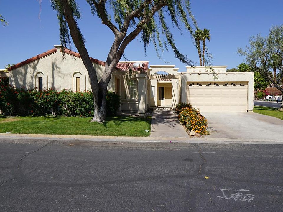 1st image of 79030 Bayside Ct