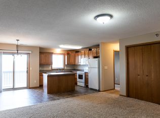 1621 N 35th St #5, Bismarck, ND 58501