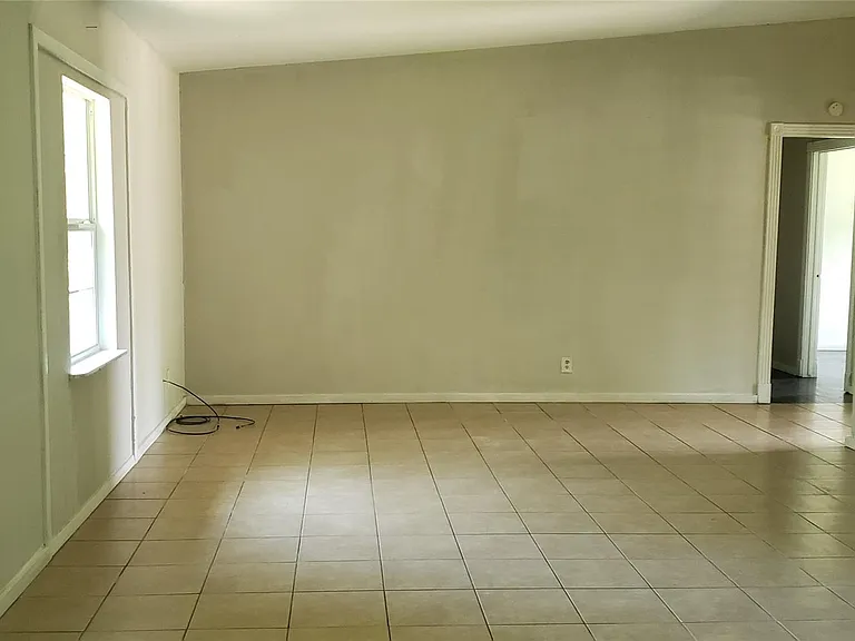 4346 Dalmatian Dr — Photo 11