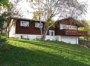 1001 7th St, New Glarus, WI 53574