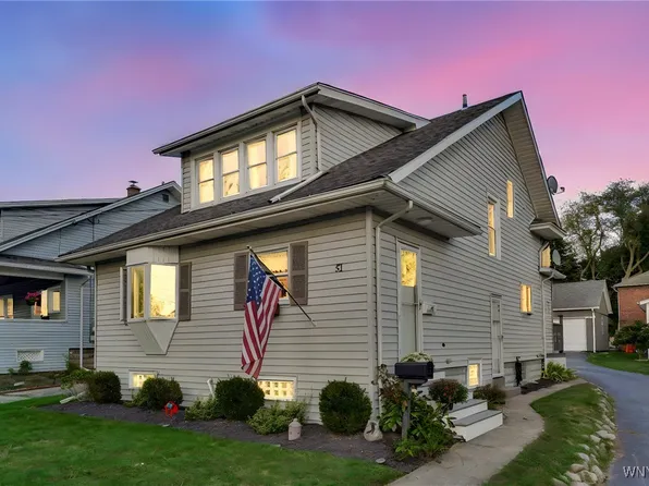 51 Holland Ave, Lancaster, NY 14086