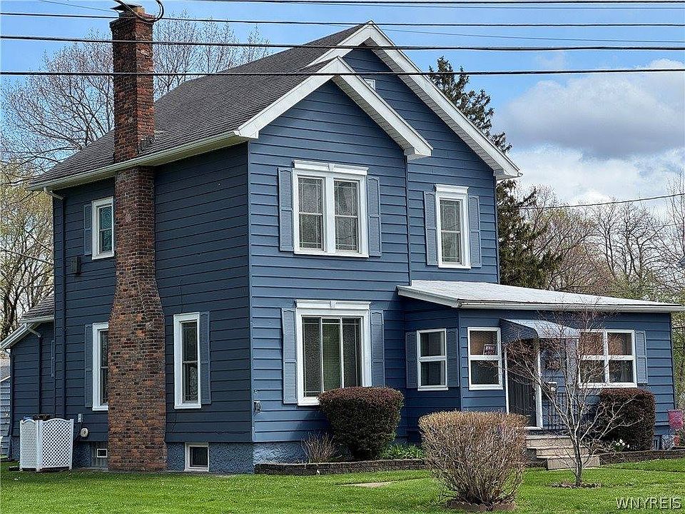 1st image of 2570 Saint Paul Blvd