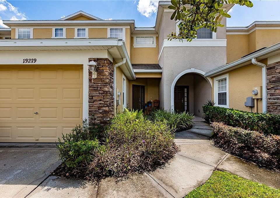 1st image of 19219 Stone Hedge Dr