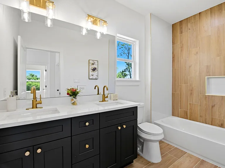 6113 Haight St — Photo 22