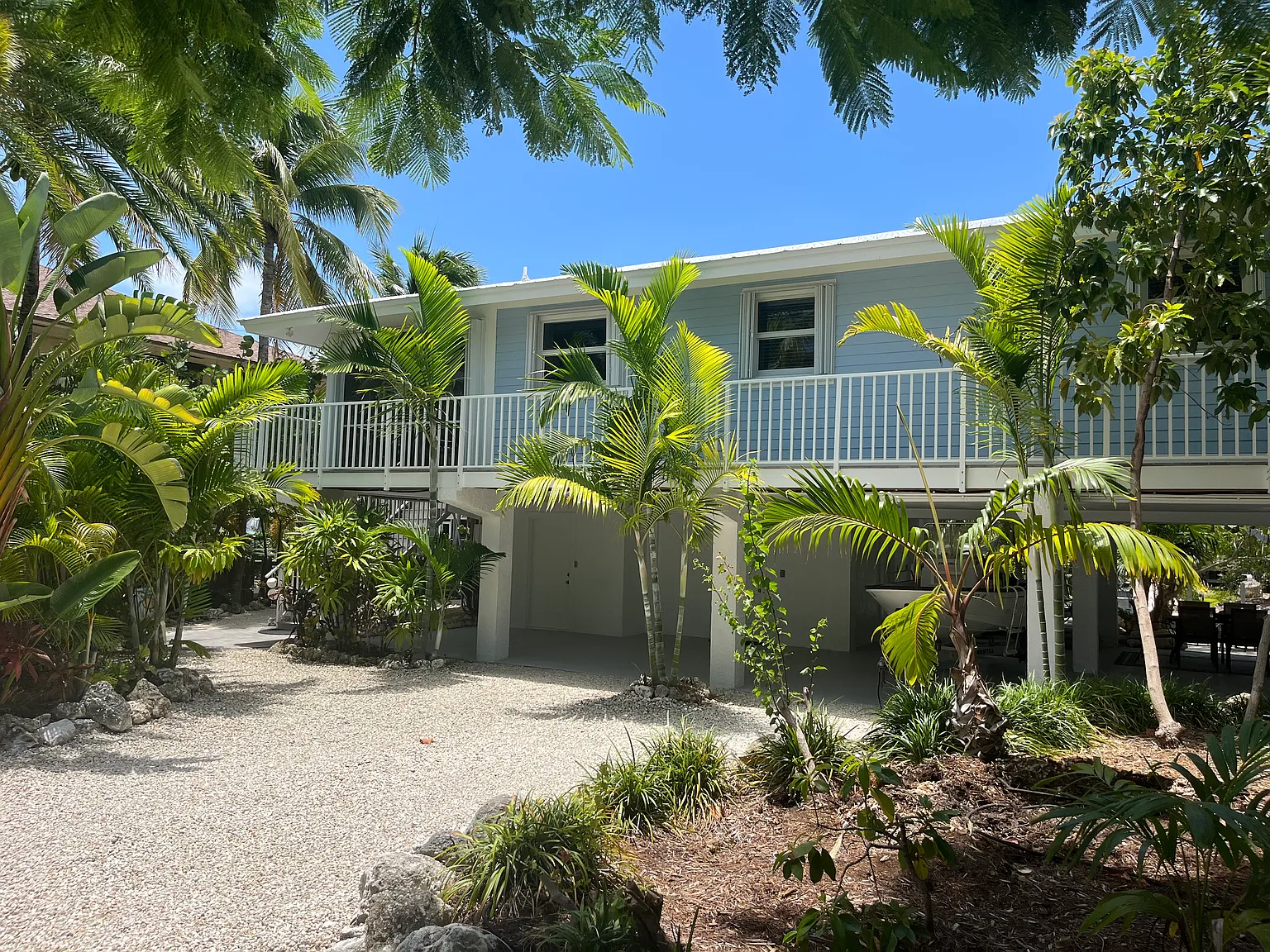 2 bed, 1171 sqft, $9,700 — Photo 3