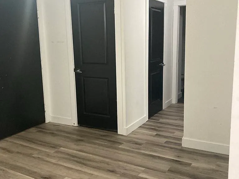 190 Oakdene Ave #302 — Photo 6