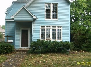 108 E Mulberry St, Watseka, IL 60970