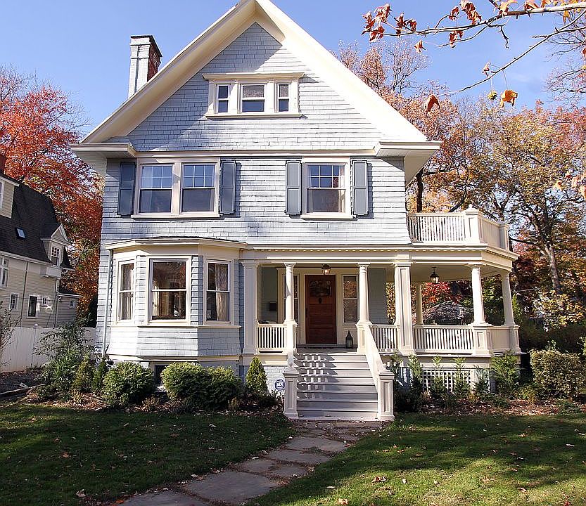 1st image of 769 Mosswood Ave