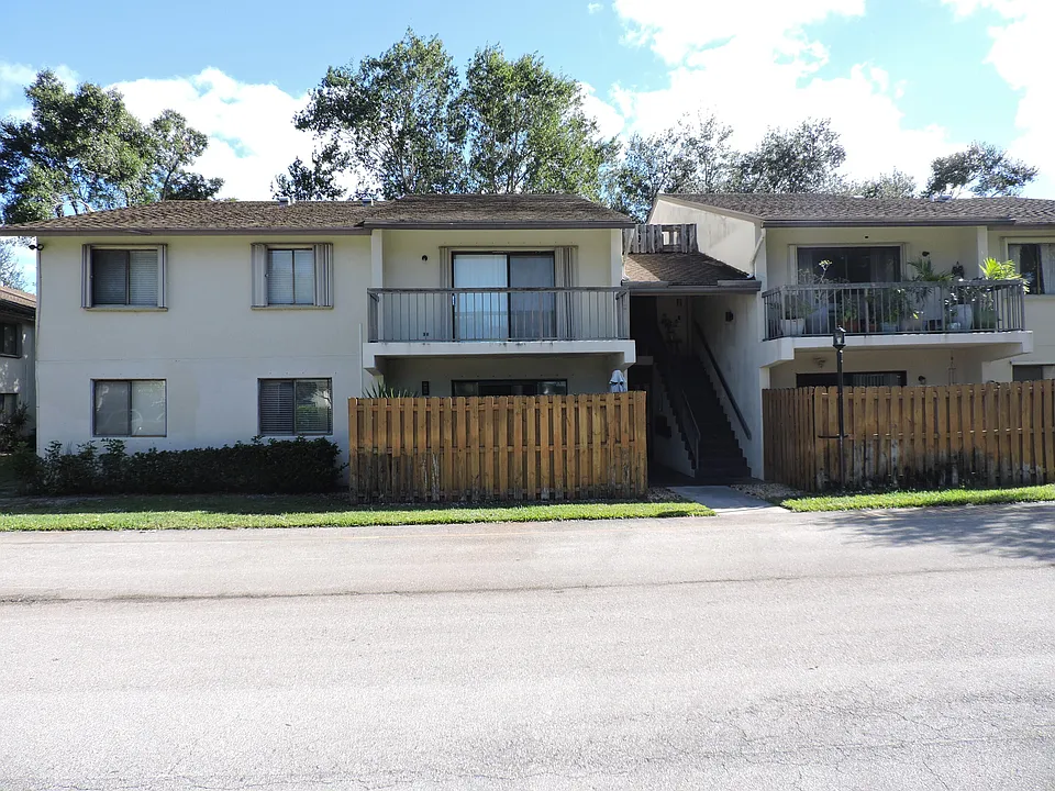 3402 Gardens East Dr #7A