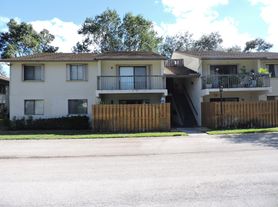 3402 Gardens East Dr, Palm Beach Gardens, FL