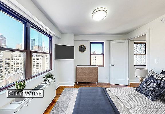 3rd image of 145 E 16th St #15Y
