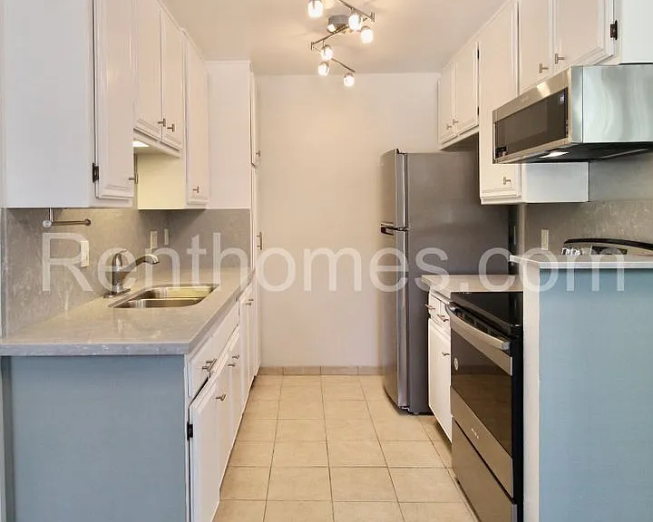 8150 Lemon Ave #114 — Photo 8
